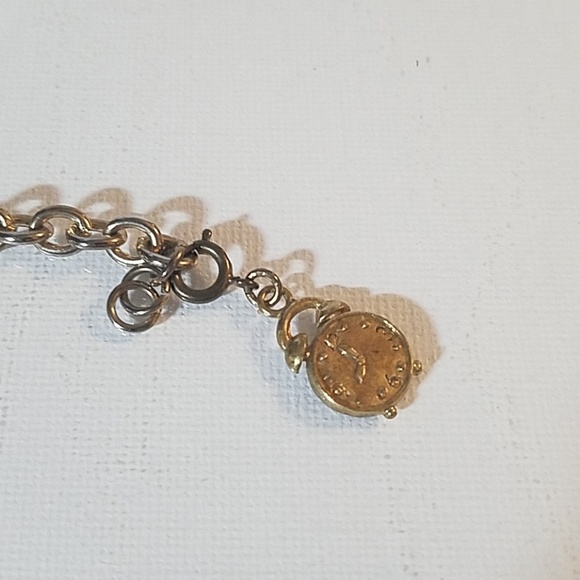 15" Gold Tone Multi Charm Bracelet Mexican Theme. - Picture 2 of 8